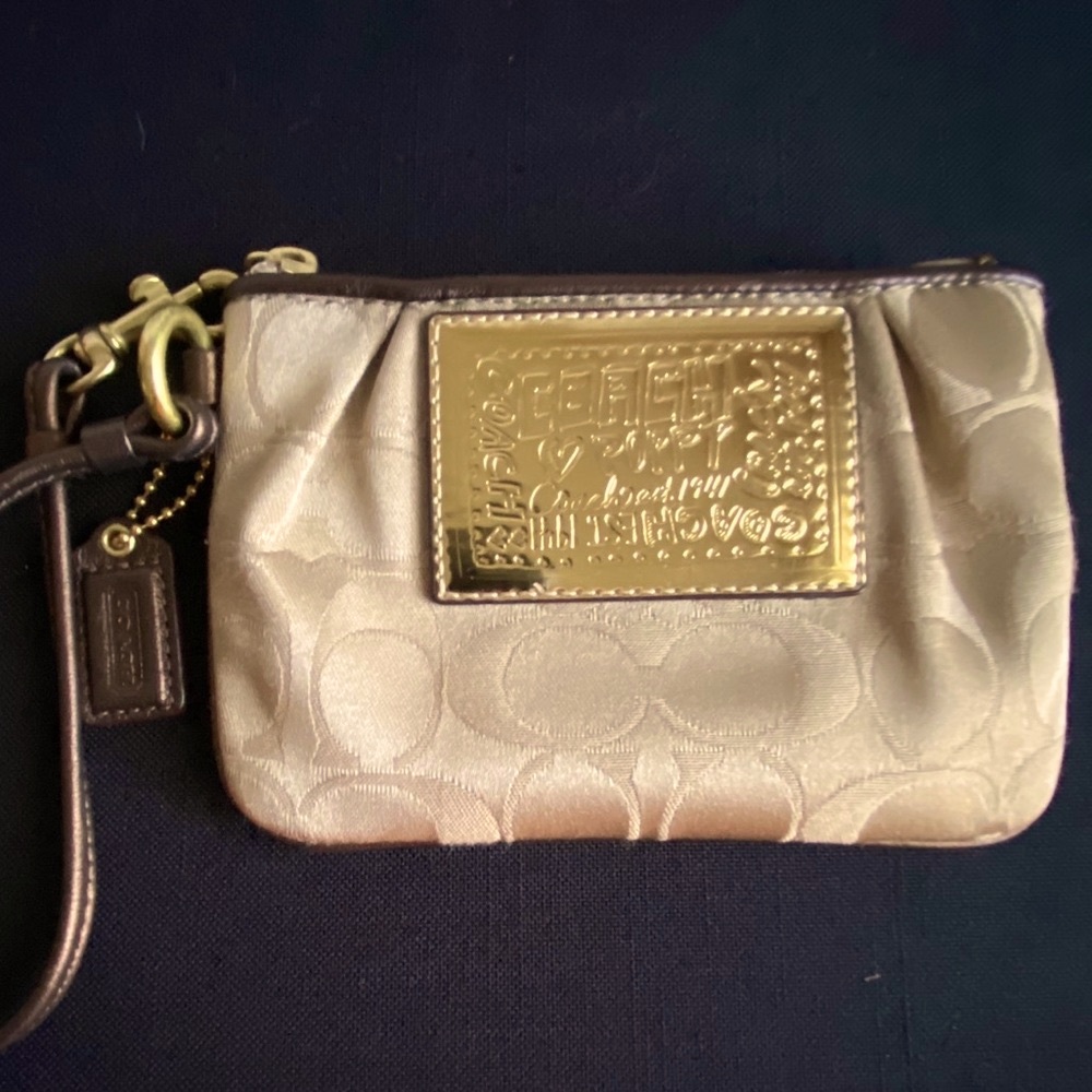 COACH | POPPY |  WRISTLET